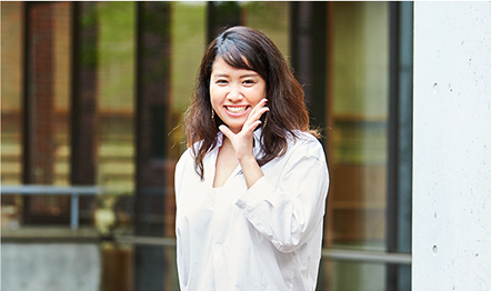 荒井麻記子さん